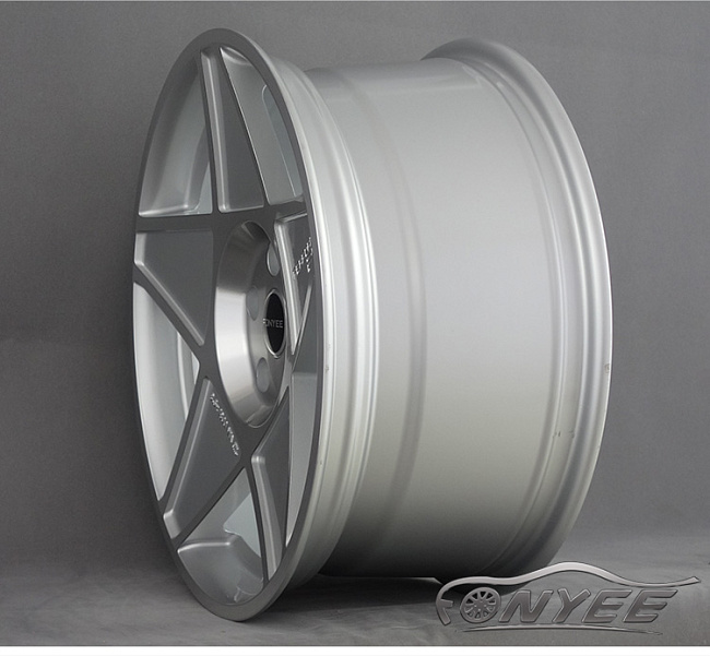 картинка Новые диски Performa 20 R18 J8,5 ET+35 5x112 серебро магазин  StreetTuning 