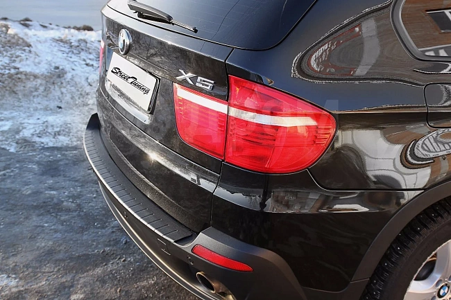 картинка Накладка на задний бампер BMW X5 (E70) 2010-14 магазин  StreetTuning 