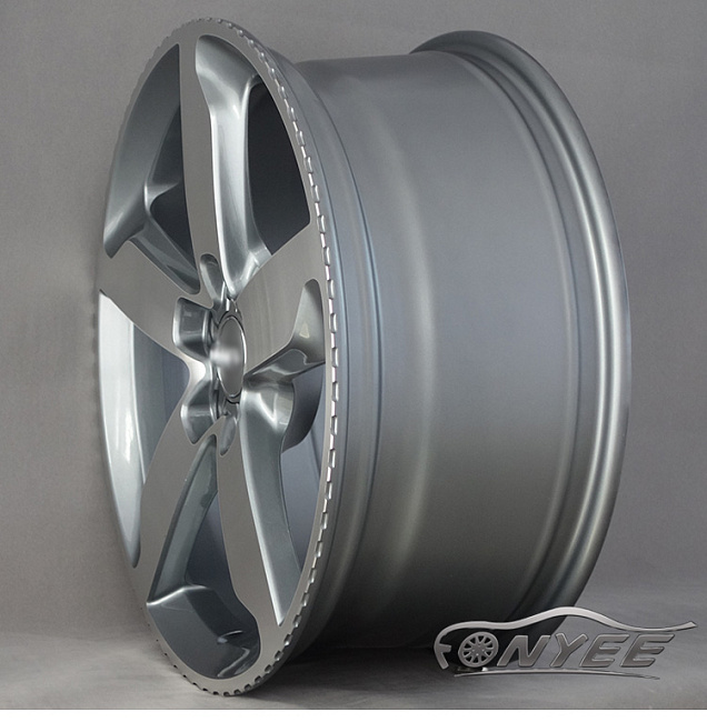 картинка Новые диски Audi style 165 R19 5x112 ET39 J8 серый + серебро магазин  StreetTuning 