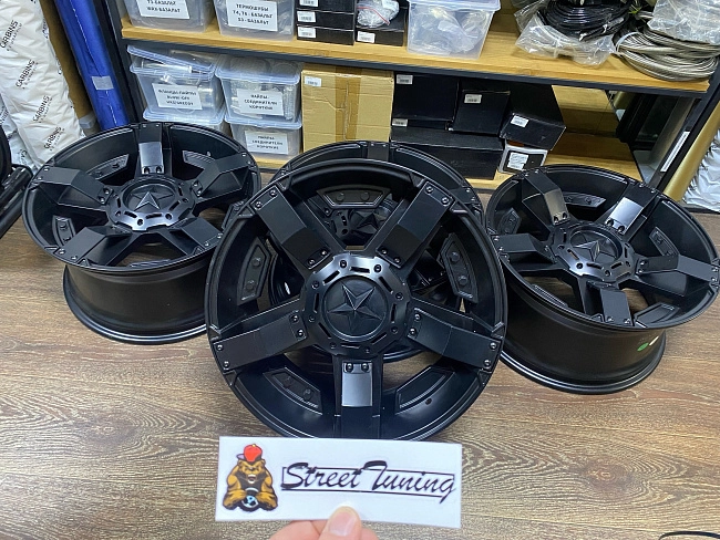 картинка Новые диски KMC XD Rockstar Series 2 R18 J9 ET25 5X139.7/5x130 магазин  StreetTuning 
