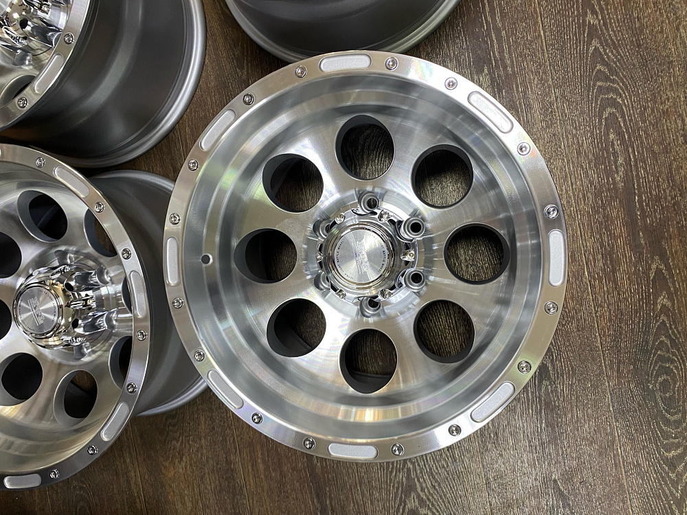 картинка Новые диски GT WHEEL Style R16 J10 et -44 6x139,7, серебро от магазина  StreetTuning