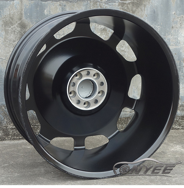 картинка Новые диски для Mercedes в стиле Maybach Replika s600 R20 5X112 ET35 J9,5 серебро магазин  StreetTuning 