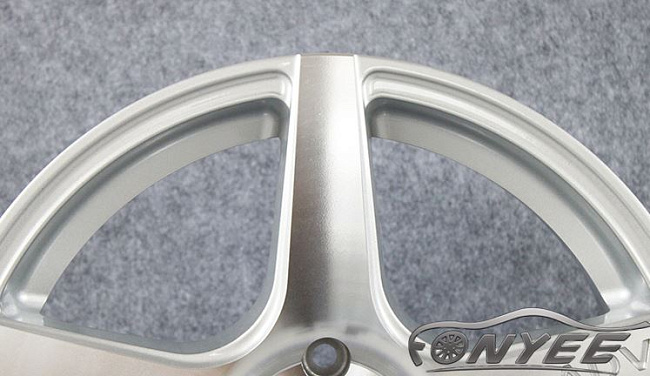 картинка Диски ADV.1 5 R17 J7,5 ET+35 5x120 серебро магазин  StreetTuning 