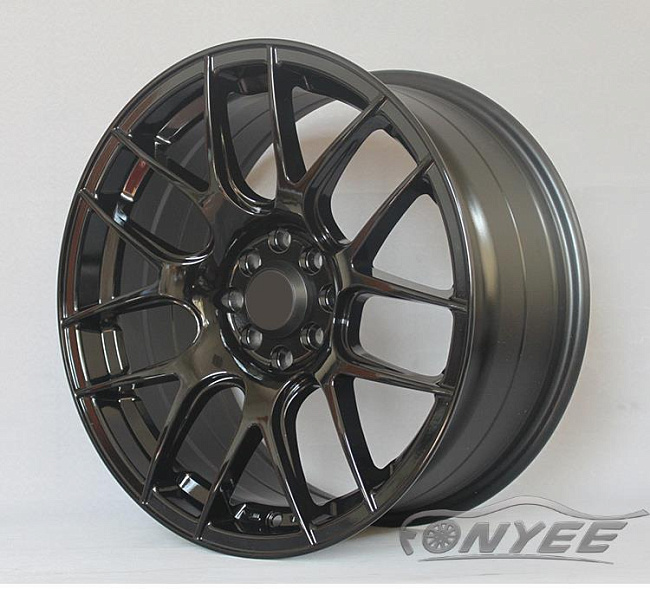 картинка Новые диски XXR 530 R17 4X100/114.3 ET35 J8,25, черные глянцевые магазин  StreetTuning 