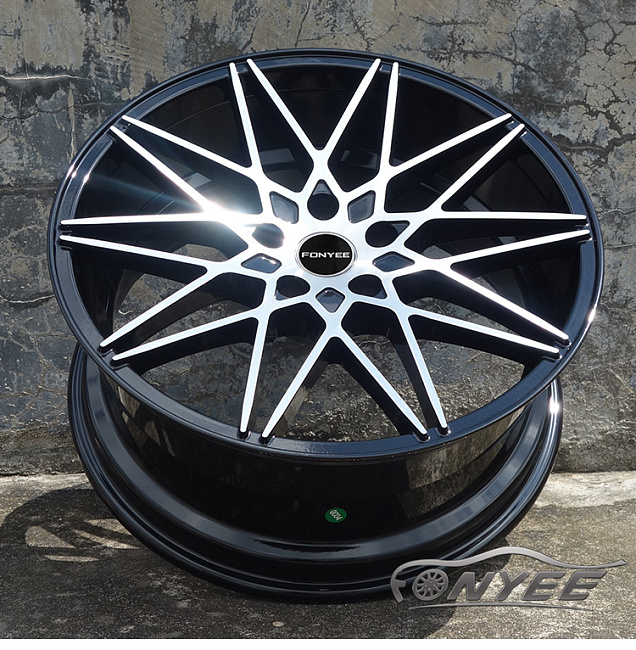 картинка Новые диски Fonyee модель 7 R19 5x114,3 ET35 J8,5 черные + серебро магазин  StreetTuning 