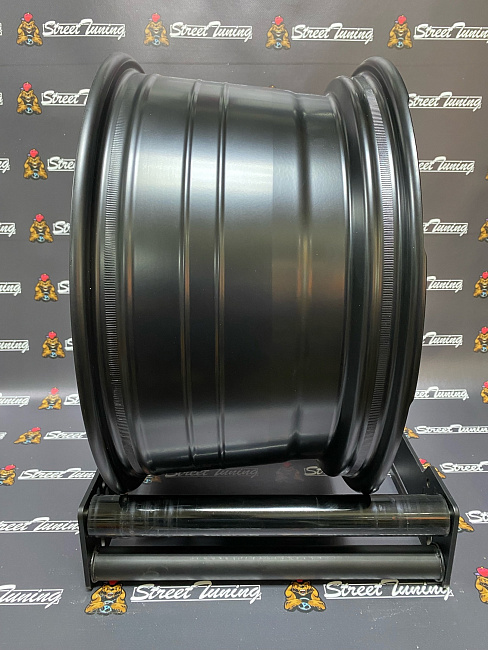 картинка Новые диски FUEL 7046 R17 J9 ET(-12) 6x139.7 Black + Silver цо 110.1 магазин  StreetTuning 