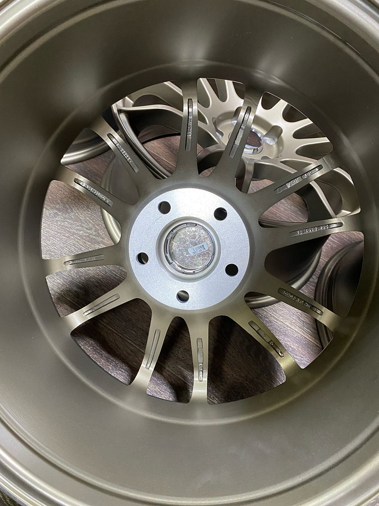 картинка Новые диски RAYS Gram Lights 57 Xtreme R18 5X114,3 ET33 J8,5 бронза матовая от магазина  StreetTuning