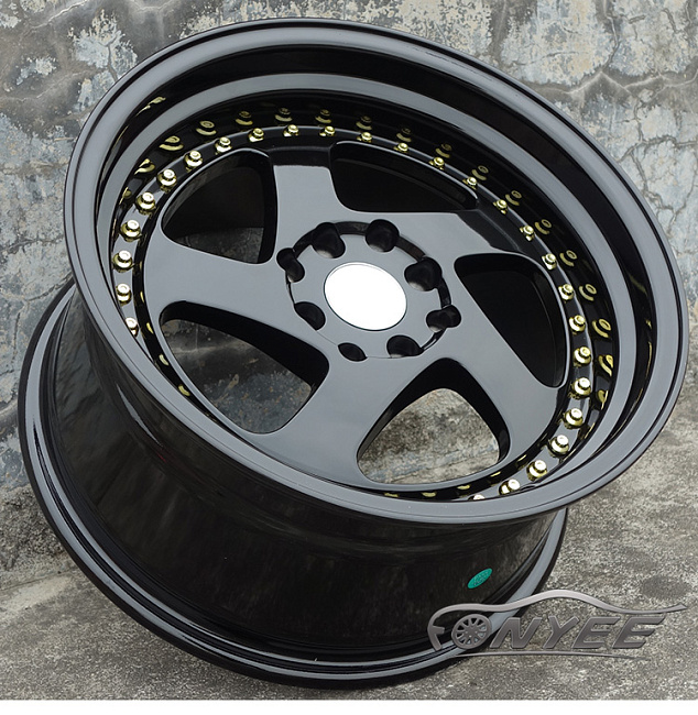 картинка Новые диски Rotiform TMB Flat R16 4х100/114,3 ET25 J8 черный глянец + золотые болтики магазин  StreetTuning 