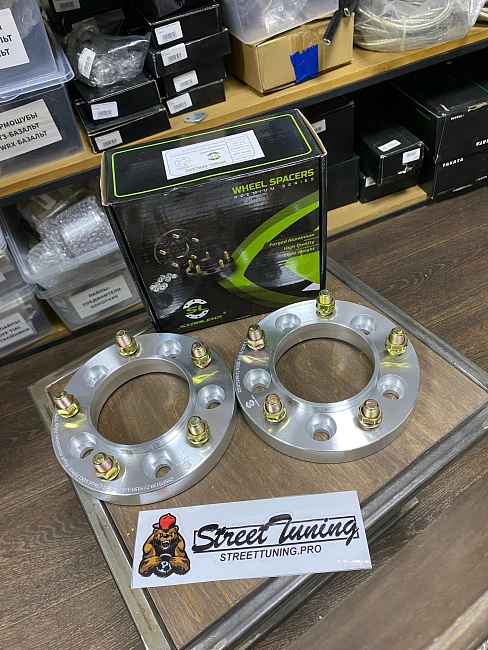 картинка Проставка переходная 25 мм с 5x139.7 на 5x150, цо 108.5-110.1 мм магазин  StreetTuning 