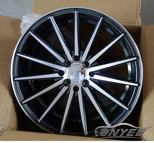 картинка Новые диски Vossen VFS2 Replica R17 4X114,3/4X100 ET35 J8,5 темно серый + серебро магазин  StreetTuning 