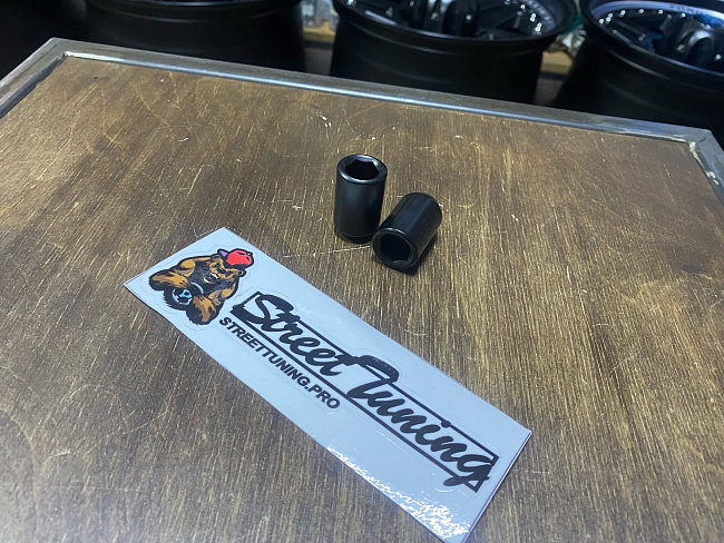 картинка Гайка Starleks 12х1.5, конус, высота 32 мм, под внутренний шестигранник черная магазин  StreetTuning 