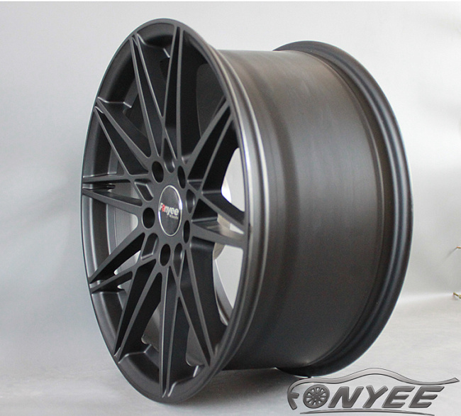 картинка Новые диски Vossen R18 5X120 ET35 J8,5 черный мат магазин  StreetTuning 