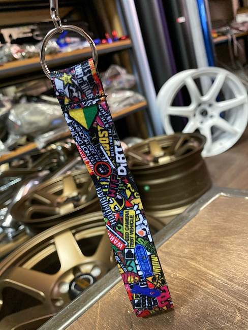 картинка Брелок для Ключей Stickerbom - тканевый магазин  StreetTuning 
