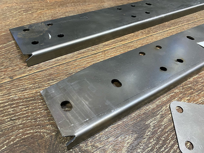 картинка Усилители лонжеронов раздатки GTS для Нива 2121-2131, 2мм магазин  StreetTuning 