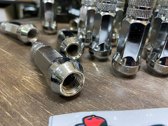 картинка Комплект гаек пики (пули) Starleks, 1/2, цвет  хром, 20 шт. магазин  StreetTuning 