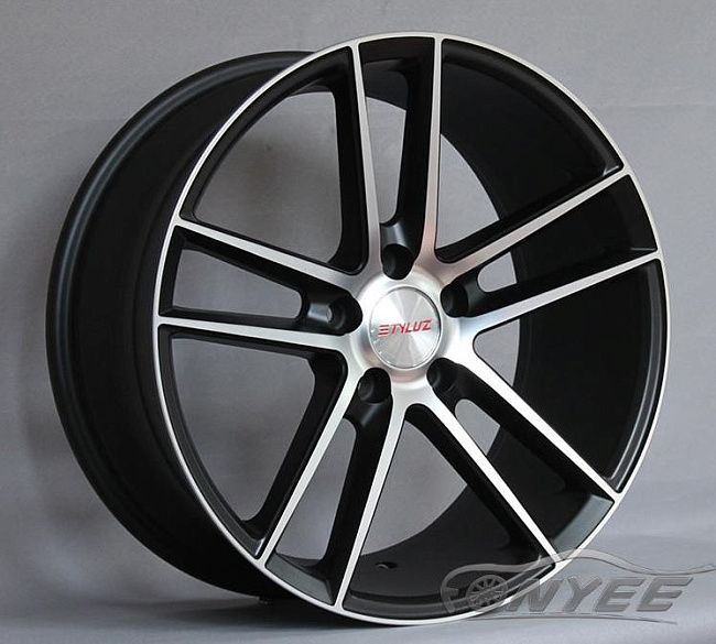 картинка Новые диски Inforged R18 J9 ET+38 5x114,3 черный мат + серебро магазин  StreetTuning 
