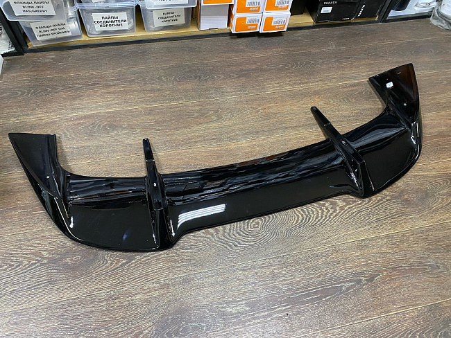 картинка Спойлер на крышу AE DESIGN для Lixiang L7, черный глянец магазин  StreetTuning 