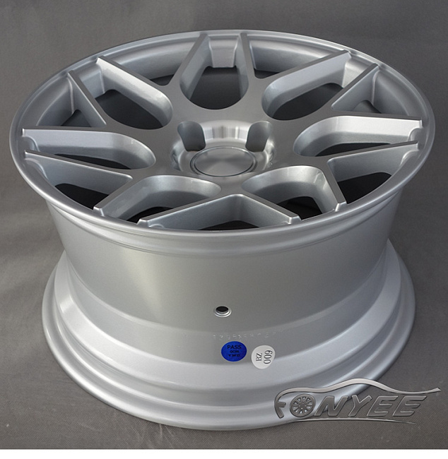 картинка Новые диски Vossen VPS-315T R15 4X100 ET25 J8 серебро магазин  StreetTuning 