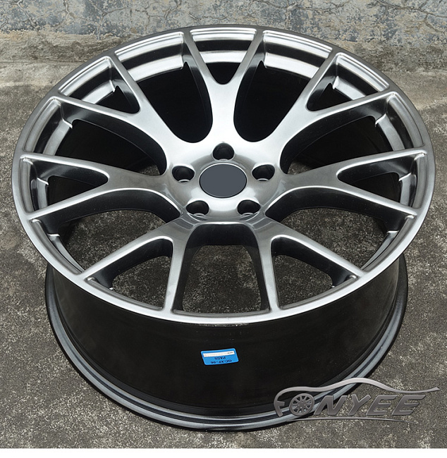 картинка Новые диски Staggered Hellcat R20 5х115 ET21 J9 серый глянец магазин  StreetTuning 