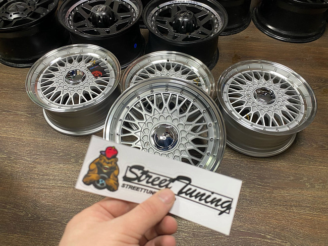картинка Новые диски BBS RS R15 J6,5 ET35 5x100 цо 73.1 магазин  StreetTuning 