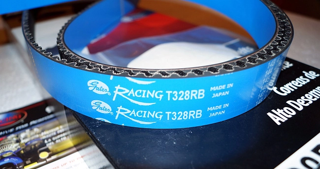 картинка Ремень ГРМ GATES RACING BLUE T328RB 8595-02328 для Subaru ej20-22-25 магазин  StreetTuning 