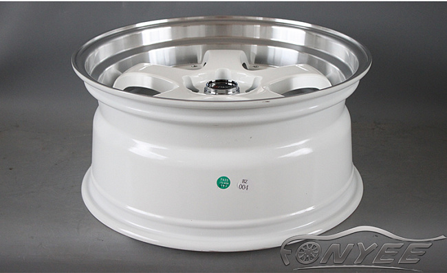 картинка Новые диски JNC 017 R18 5X112 ET25 J9,5 белый + серебро магазин  StreetTuning 
