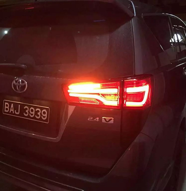 картинка Задние светодиодные фонари для TOYOTA INNOVA CRYSTA 2016-UP вариан 2 магазин  StreetTuning 