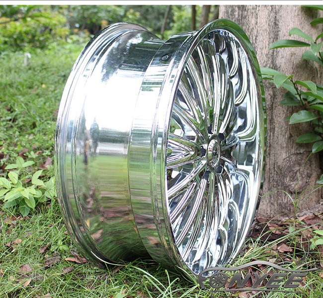 картинка Новые диски Sovrano S12 R22 5X114,3 ET40 J9 хром магазин  StreetTuning 