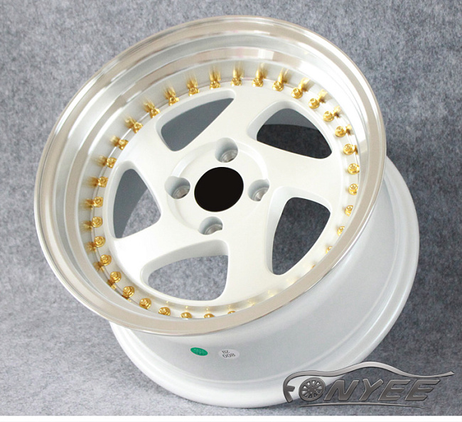 картинка Новые диски Rotiform TMB Flat R16 4х100 ET20 J8 белый глянец + полированная полка магазин  StreetTuning 