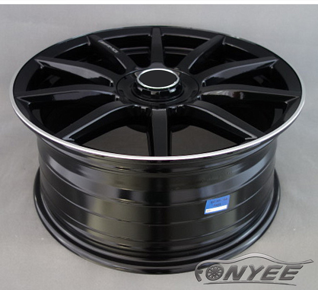 картинка Новые диски Mercedes AMG 10 Spoke R18 5x112 ET35 J9 черный глянец + серебристая полоса магазин  StreetTuning 