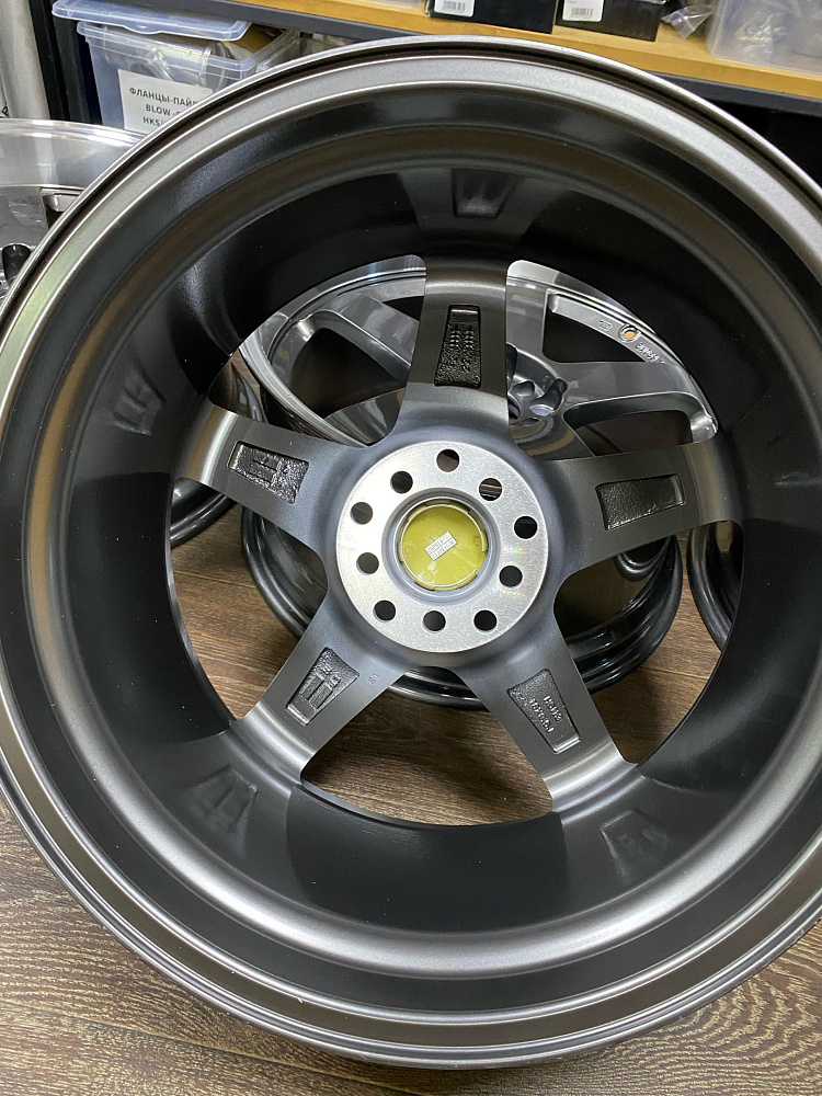 картинка Новые диски Style Nismo LM R18 J9.5 ET12 5x100/5x114,3 от магазина  StreetTuning