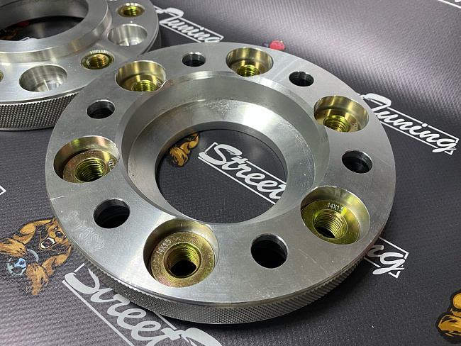 картинка Проставка Starleks 25 мм 6x139.7, FUT14x1.5 цо 106 магазин  StreetTuning 