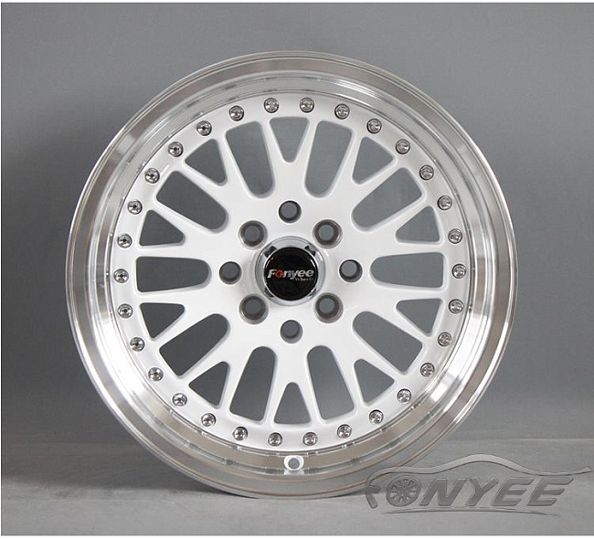 картинка Новые диски ESM 007 R15 4x100-4x114,3 ET25 J8 белые магазин  StreetTuning 