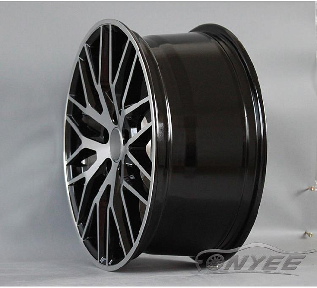 картинка Новые диски Audi Lege artis concept a517 R18 5x112 ET42 J8 черный + серебро магазин  StreetTuning 