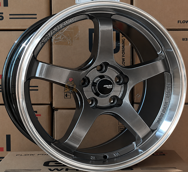 картинка Диски Advan GL165 R18 J8,5 ET35 5X112 hyper black магазин  StreetTuning 