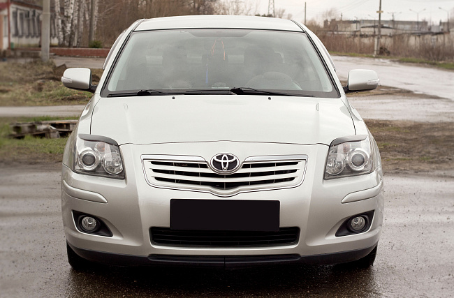 картинка Toyota Avensis 2003-2008 Накладки на передние фары (реснички) компл.-2 шт. магазин  StreetTuning 