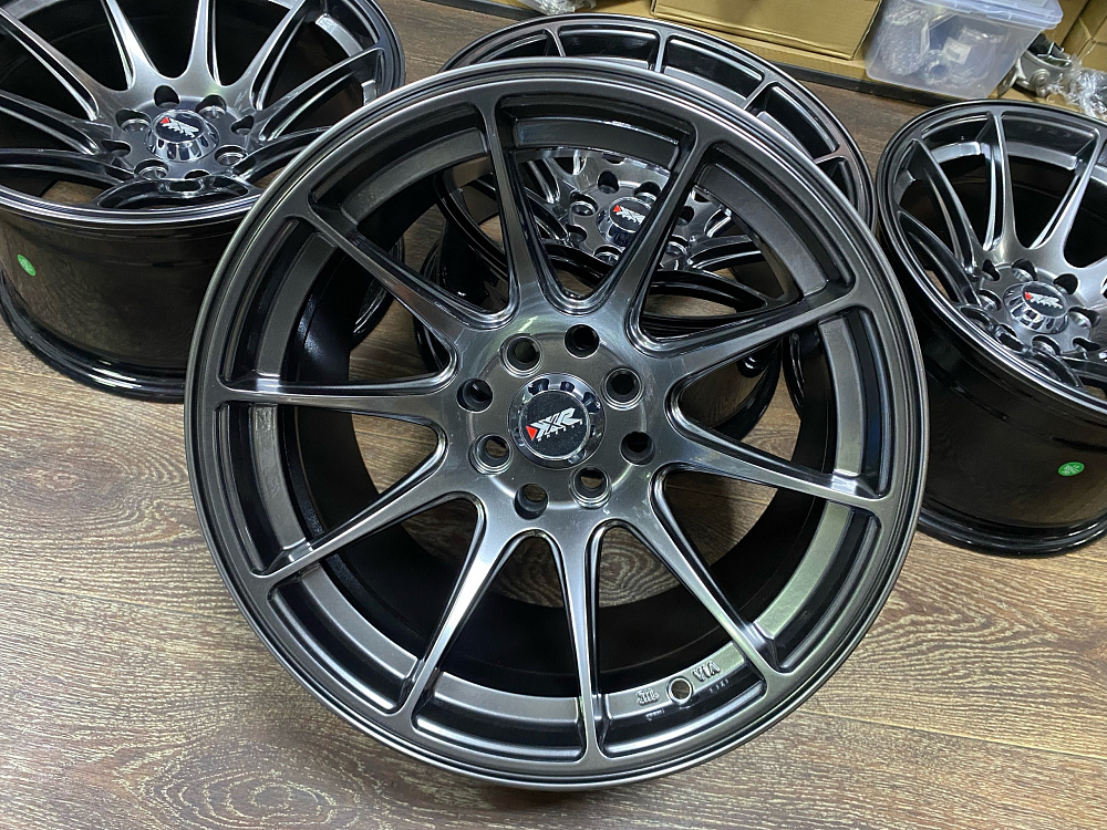 картинка Новые диски XXR 527 R15 J8.25 ET0 4X100/4X114.3 Hyper Black от магазина  StreetTuning