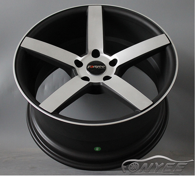 картинка Новые диски Vossen CV3 Replica R19 5X114,3 ET35 J9,5 черный мат + серебро магазин  StreetTuning 