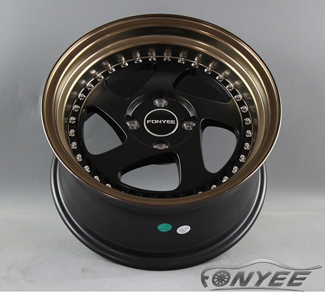 картинка Новые диски Rotiform TMB Flat R15 4х100 ET25 J8 черный мат + бронзовая полка магазин  StreetTuning 