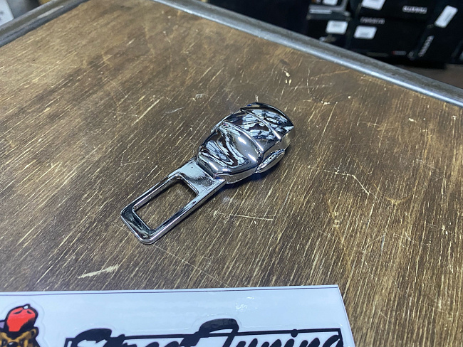 картинка Обманка "заглушка" в ремень безопасности Kia (1шт) магазин  StreetTuning 