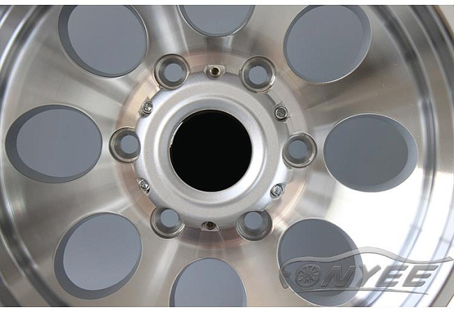 картинка Новые диски GT wheels style 2 R16 6x139,7 ET-25 J8 серебро магазин  StreetTuning 