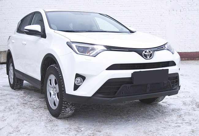 картинка Toyota Rav4 2015-н.в. Накладки на передние фары (реснички) магазин  StreetTuning 