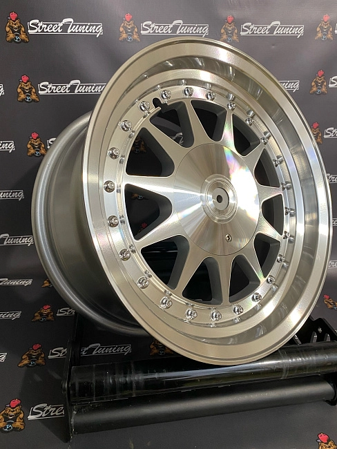 картинка Новые диски Hartge R15 J7.5 ET25 4x100/114.3 Silver магазин  StreetTuning 