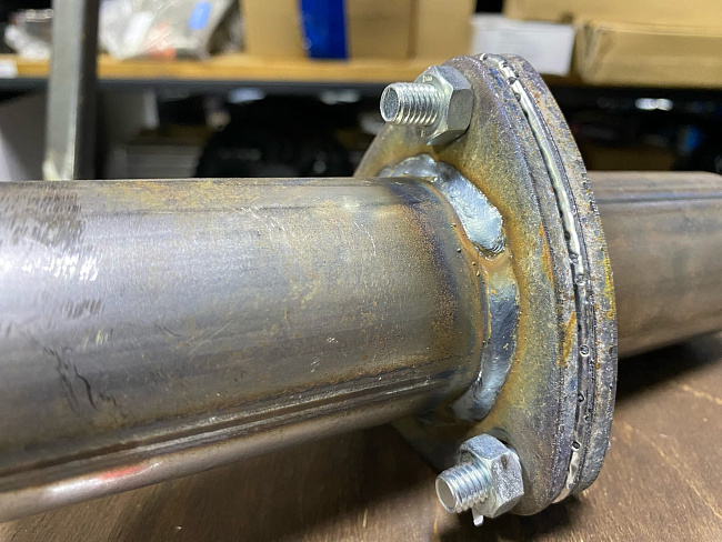 картинка Ремонтный комплект GTS с треугольными фланцами 51х51 мм, универсальный магазин  StreetTuning 