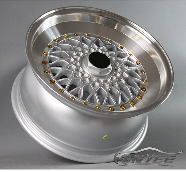 картинка Новые диски BBS RS R17 5X114,3/5X100 ET20 J8 серебро глянец + золотые болтики + полированная полка магазин  StreetTuning 