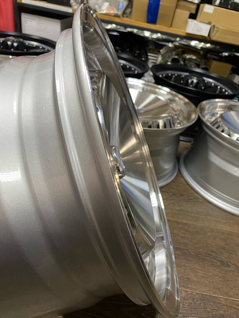 картинка Новые диски Stuttgart ST4 R15 J8 ET25 4X100 серебро магазин  StreetTuning 