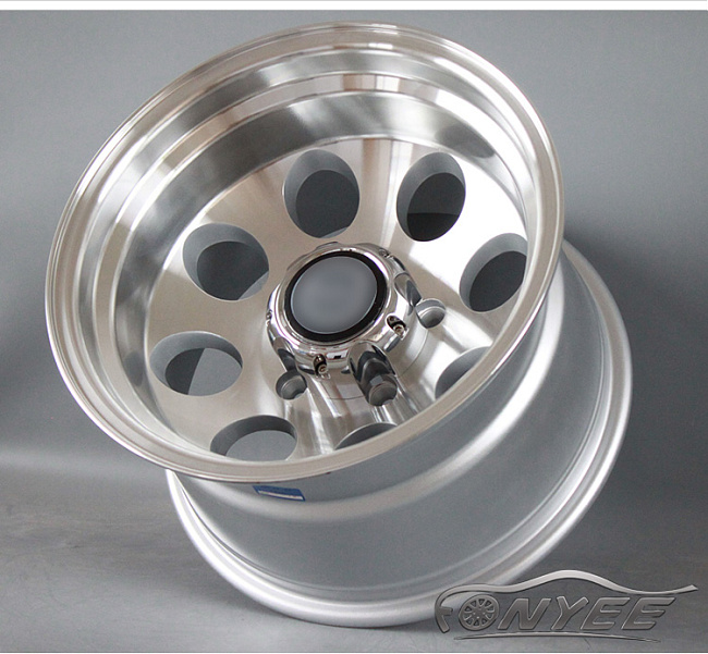 картинка Новые диски GT wheels style 2 R15 5x114,3 ET-44 J10 серебро магазин  StreetTuning 