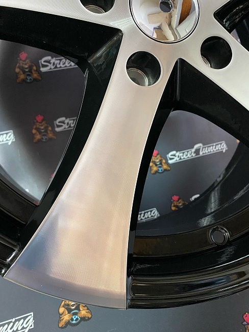 картинка Новые диски Sugarray Style R17 J7.5 ET35 5x114,3 магазин  StreetTuning 