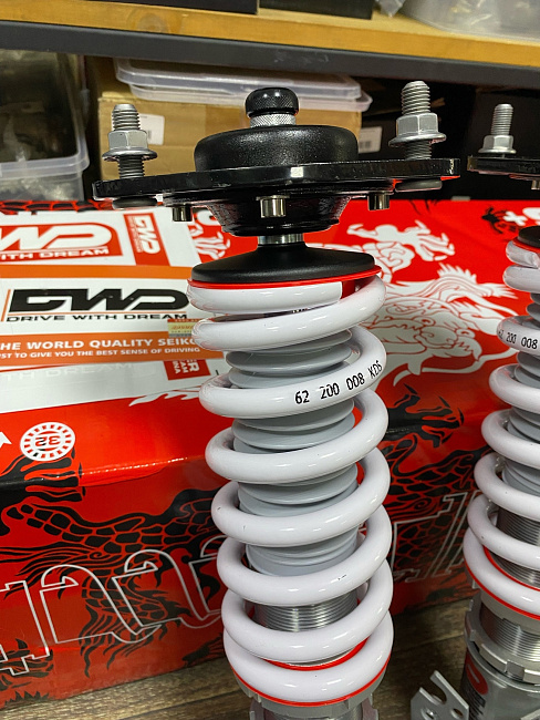 картинка Койловеры DWD Street series для Toyota Caldina 4WD 2nd Gen ST215 97-02 магазин  StreetTuning 