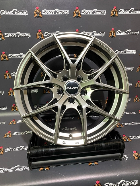 картинка Новые диски BBS R16 J7 ET40 5X100 HyperBlack магазин  StreetTuning 